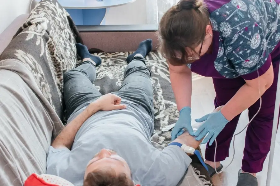 Срочный вывод из запоя в Кольчугино: быстро, недорого